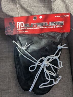 Triple Eight Bumsavers Padded Shorts Size S NWT